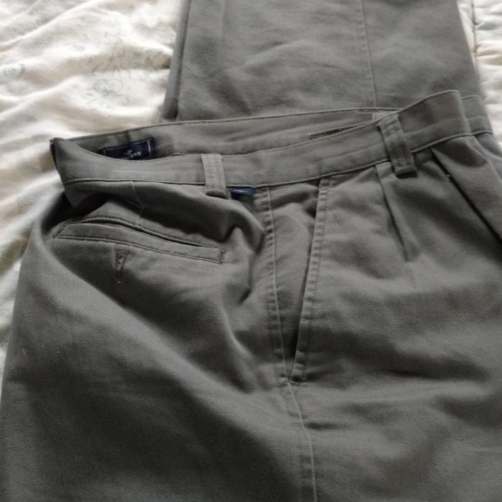 Men's Pleaded Khaki Dockers